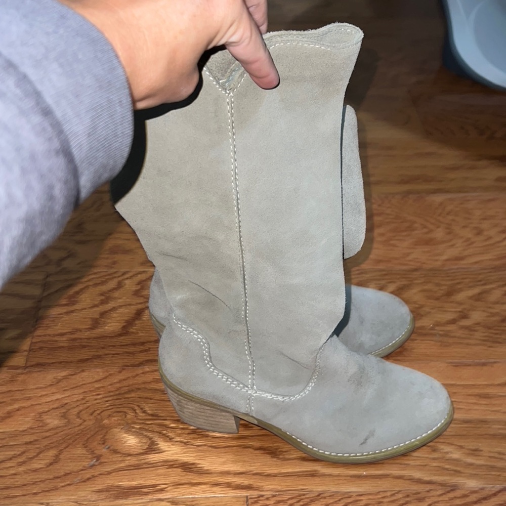 Cute and comfy slouch boot